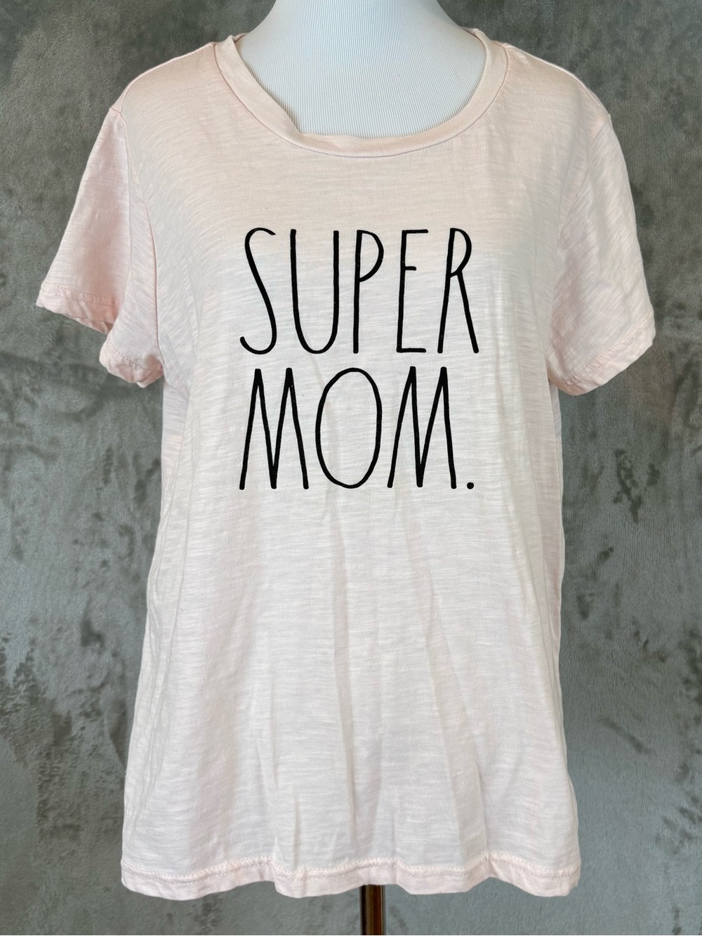 Rae Dunn “Super Mom” Mothers Day Light Pink Short Sleeve Tee